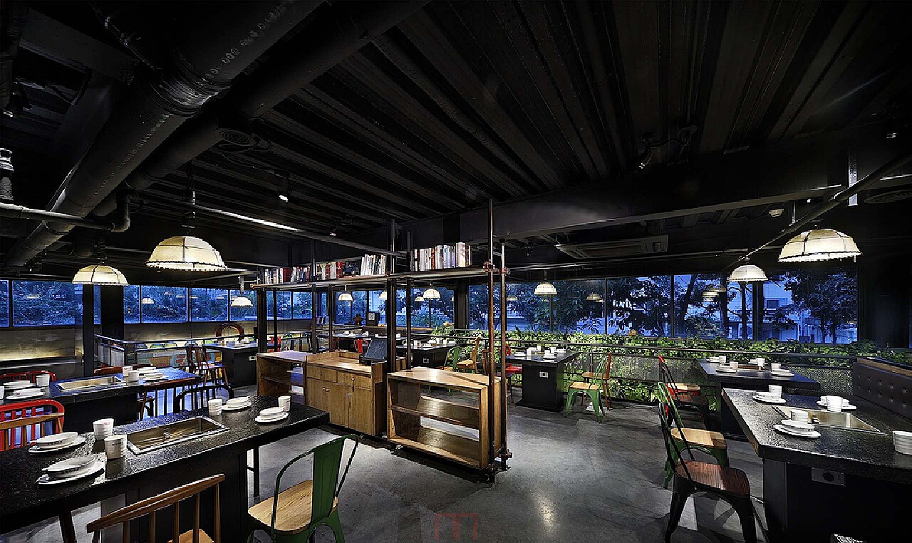 波普藝術(shù)風(fēng)餐廳設(shè)計(jì)：玩味色彩，暢享潮流美食